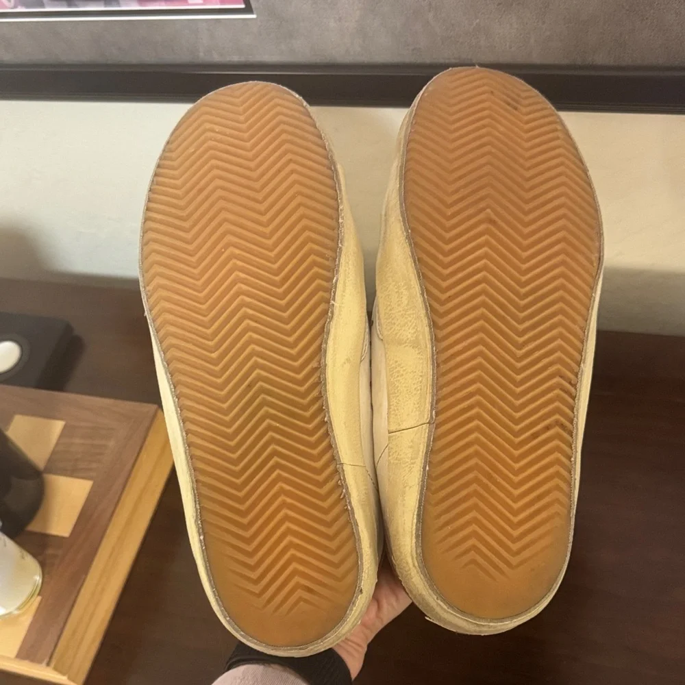 Golden Goose White and Tan Men's Sneakers - Picture 4 of 6